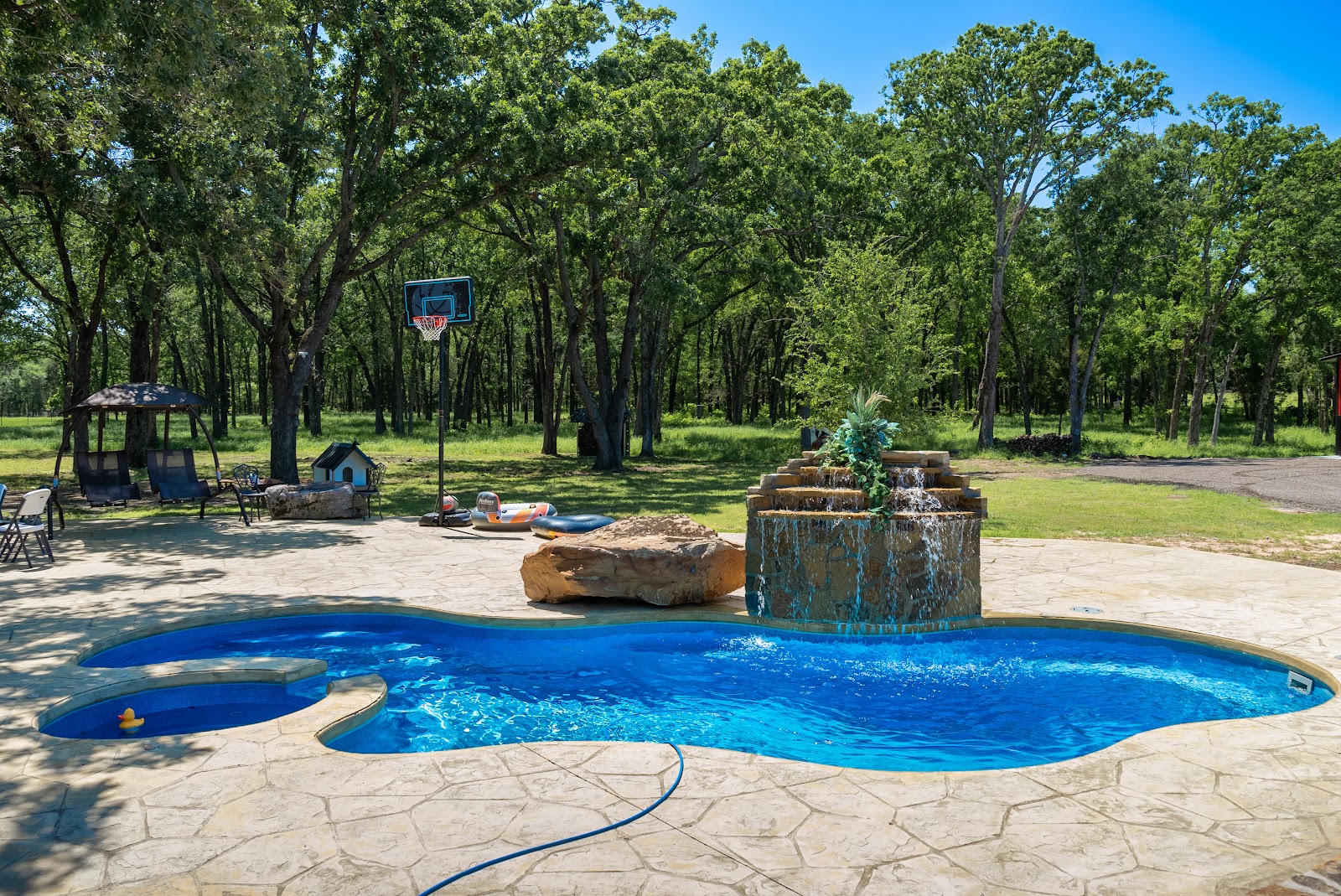 Large Infinity-Edge Pool with Deck
